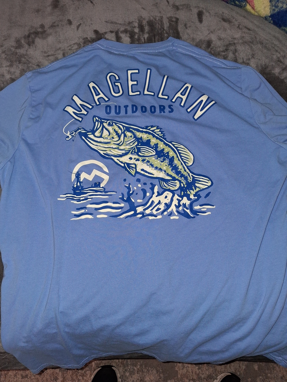 Magellan Outdoors Men's Light Blue Graphic Fishing Shirt
